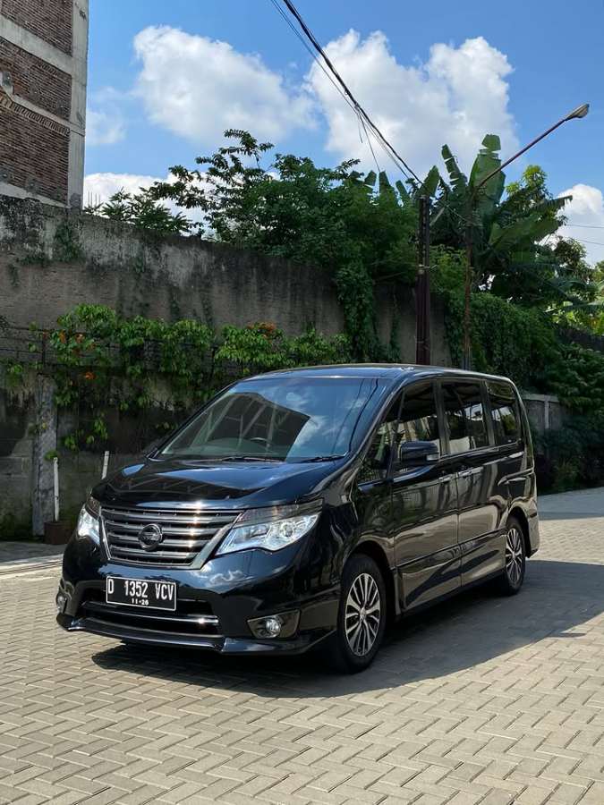 NISSAN SERENA 2.0 HWS 2016