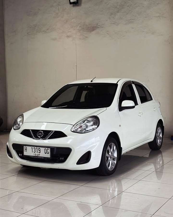 Nissan March 1.2 AT (4x2) 2017