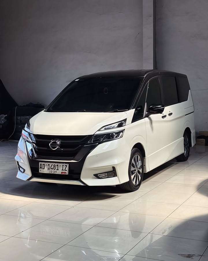 Nissan Serena 2.0 Highway Star (4x2) AT 2019