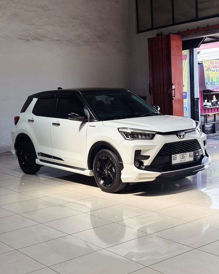 Toyota Raize 1.0 GR Turbo CVT 2022