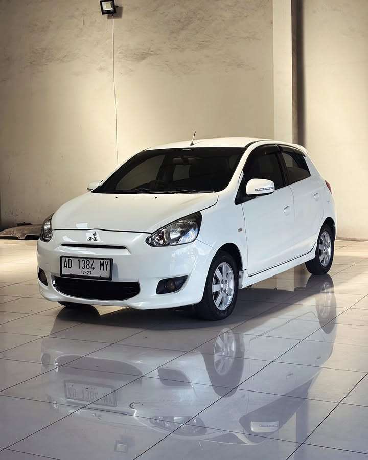 Mitsubishi Mirage 1.2 GLS AT 2012
