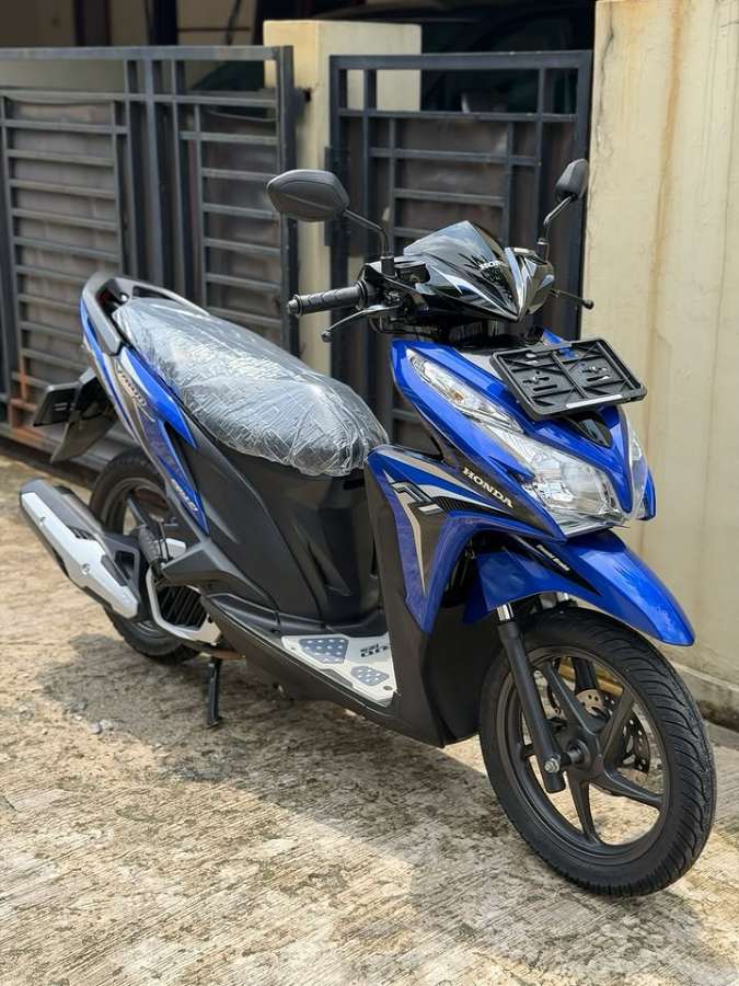 HONDA VARIO TECHNO 125 CBS ISS 2015