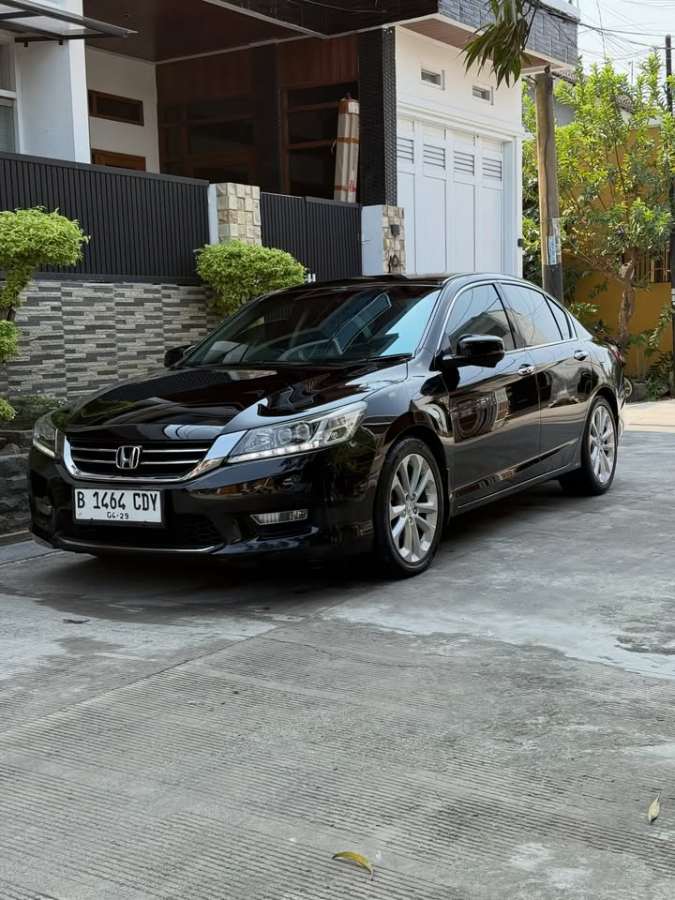 HONDA ACCORD VTI-L 2013