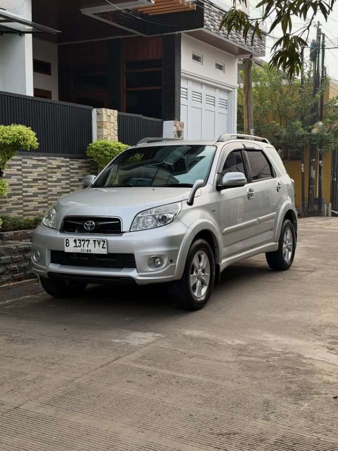 TOYOTA RUSH G MANUAL 2014